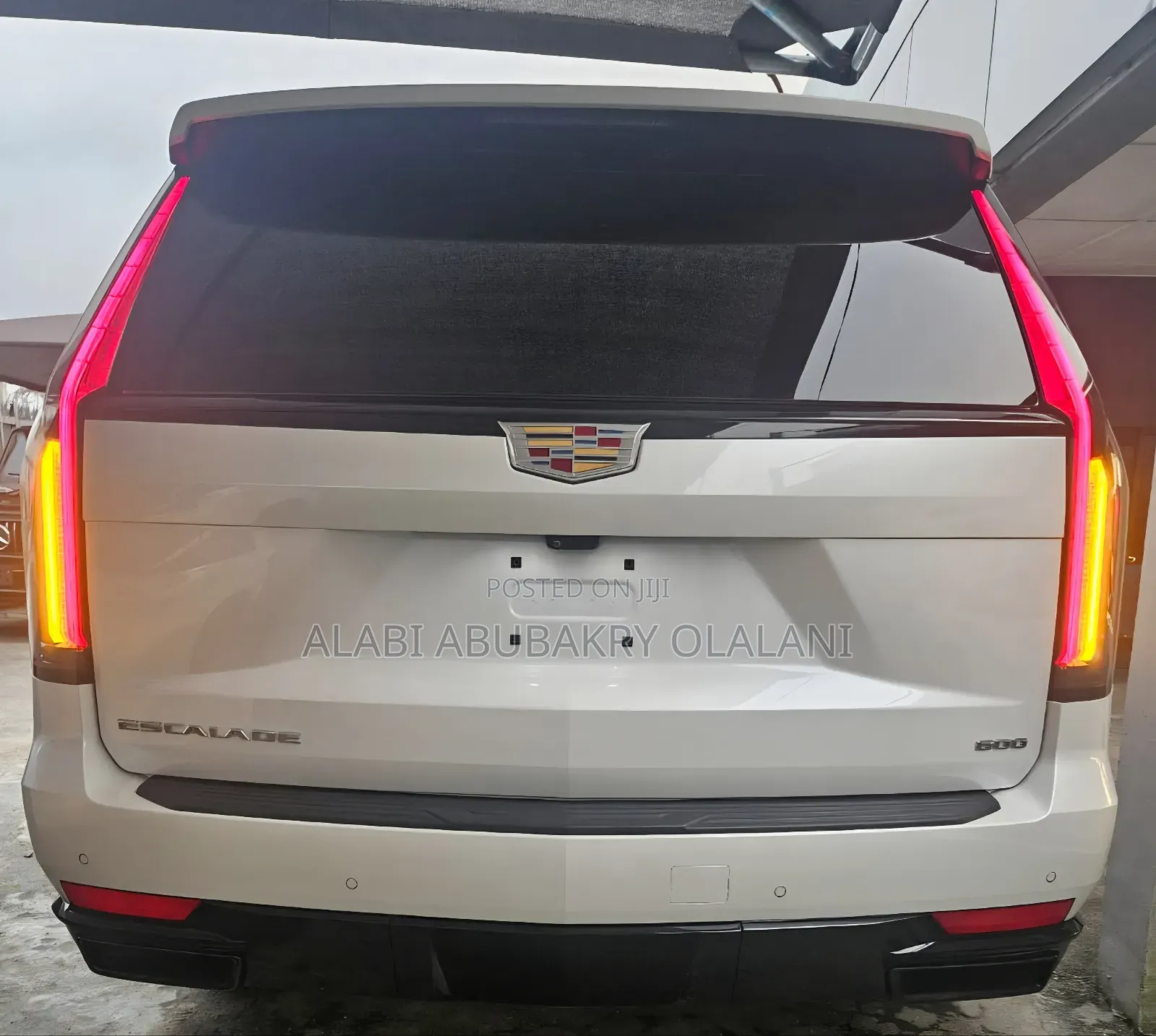 Cadillac Escalade 2022 Off white