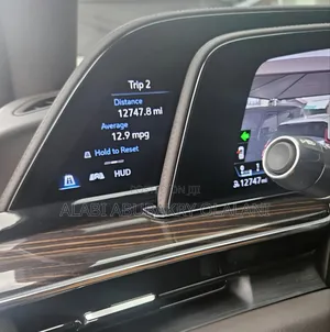 Cadillac Escalade 2022 Off white