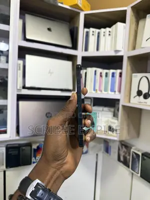 Apple iPhone 16 128 GB Black