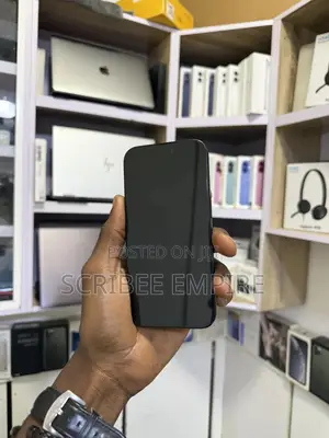 Apple iPhone 16 128 GB Black