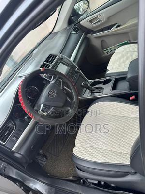 Toyota Camry SE 4dr Sedan (2.5L 4cyl 6A) 2015 Gray