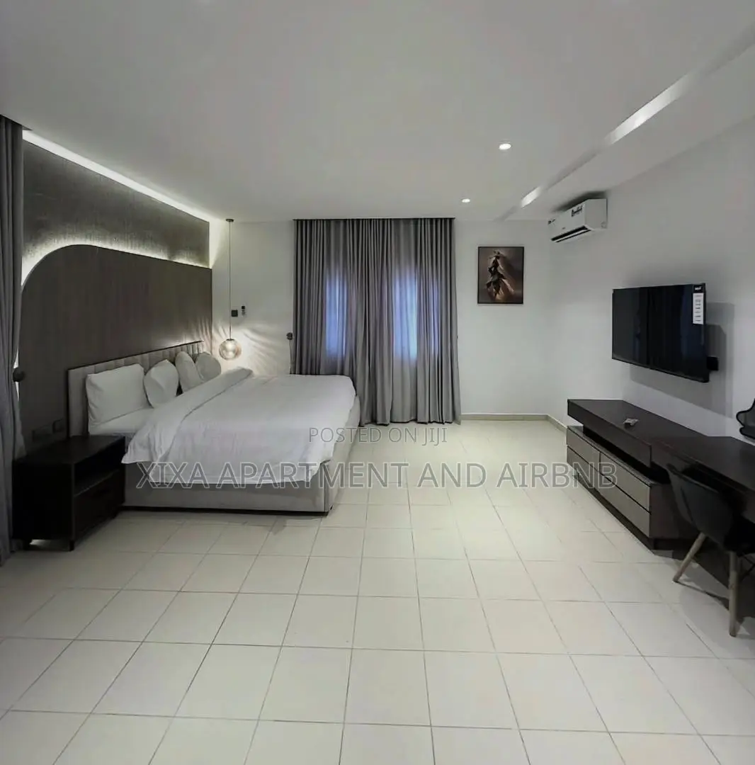 Serviced Apartment