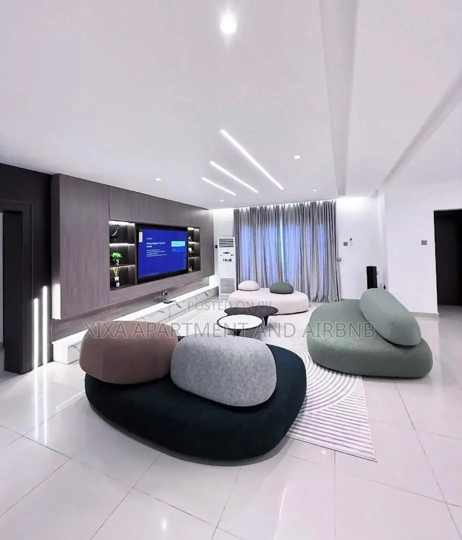 Serviced Apartment