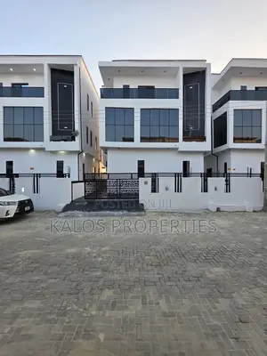 5bdrm Duplex in Ajah Lekki Lagos for sale