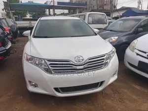 Toyota Venza LE AWD V6 2013 White