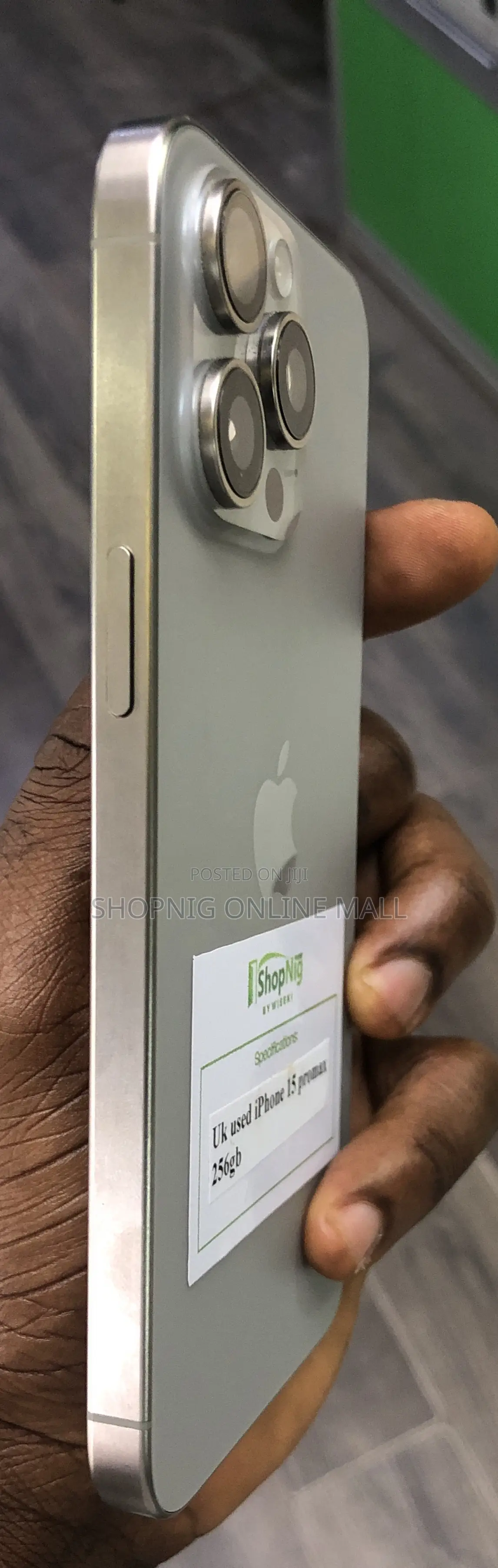 Apple iPhone 15 Pro Max 256 GB