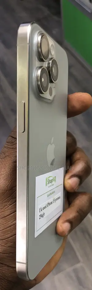 Apple iPhone 15 Pro Max 256 GB