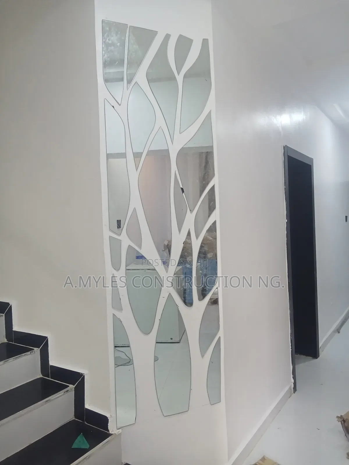 Mirror Flower Design