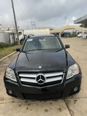 Mercedes-Benz GLK-Class 350 2010 Black