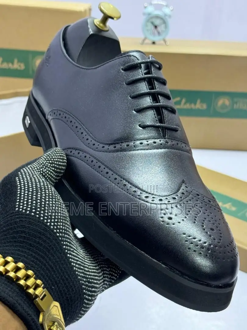 Laced Shoe ! 