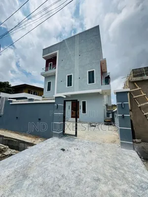 5bdrm Duplex in Adeniyi Jones for sale