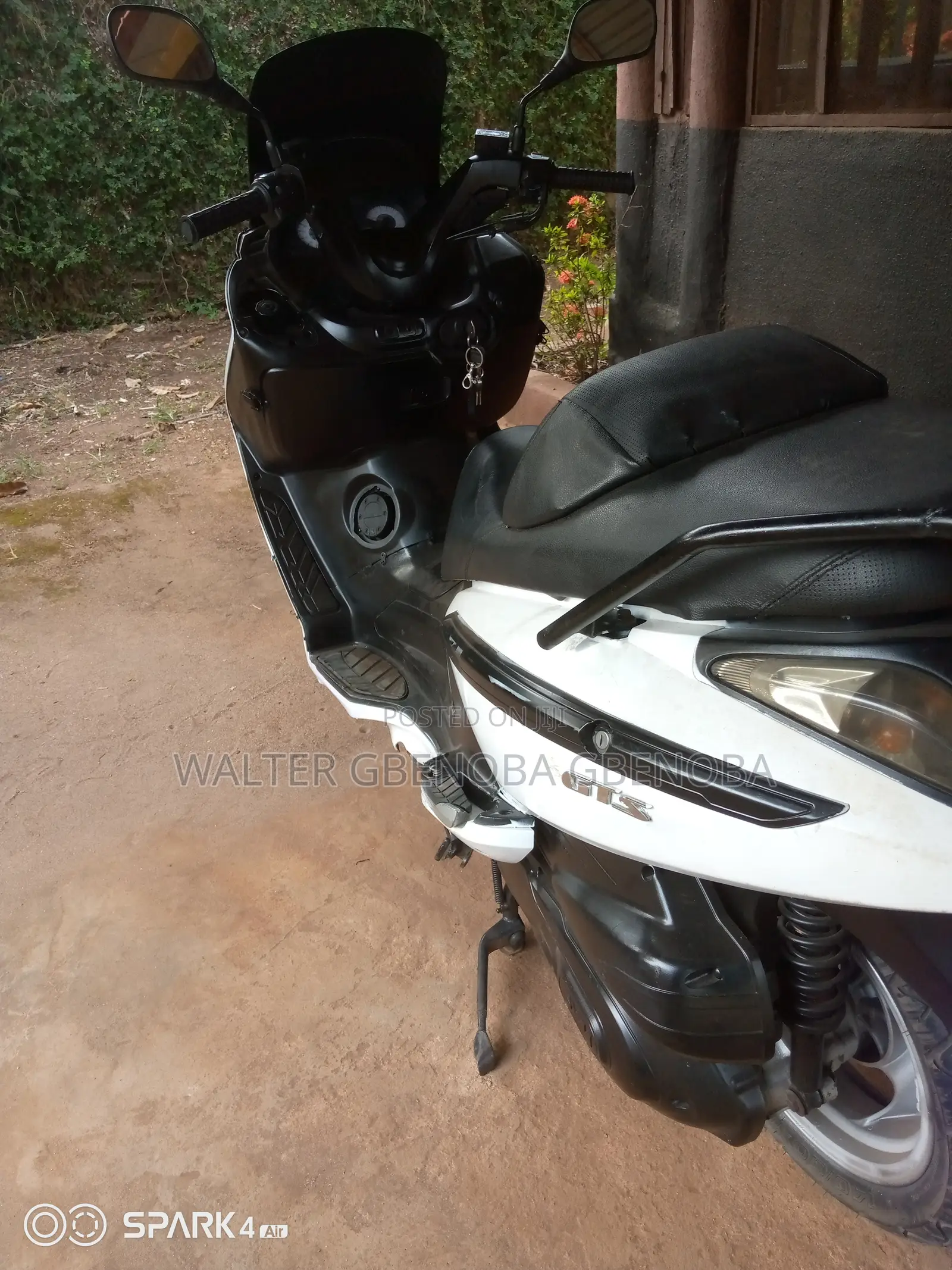 SYM Joymax 2010 White