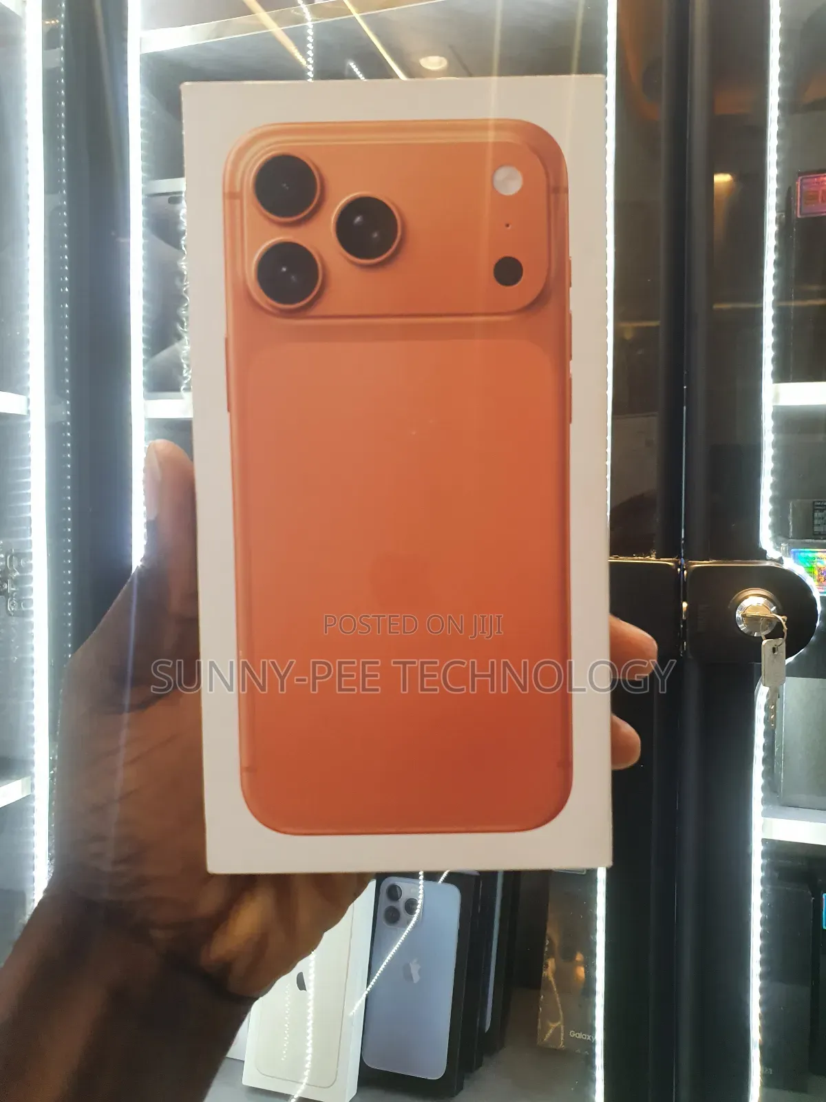 New Apple iPhone 17 Pro Max 256 GB Orange
