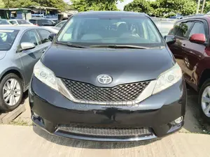 Toyota Sienna Limited 7-Passenger 4dr Minivan (3.5L 6cyl 6A) 2015 Black