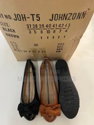Female Loafer : -