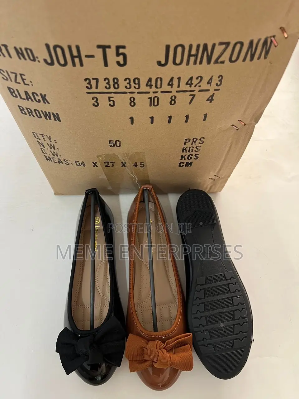 Female Loafer : -