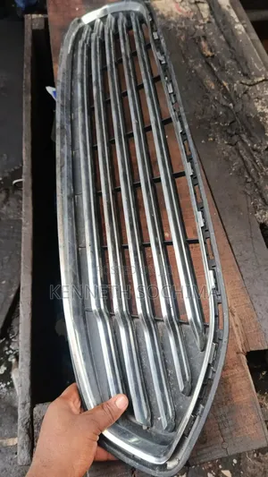 Front Grill Ford Fusion 2013