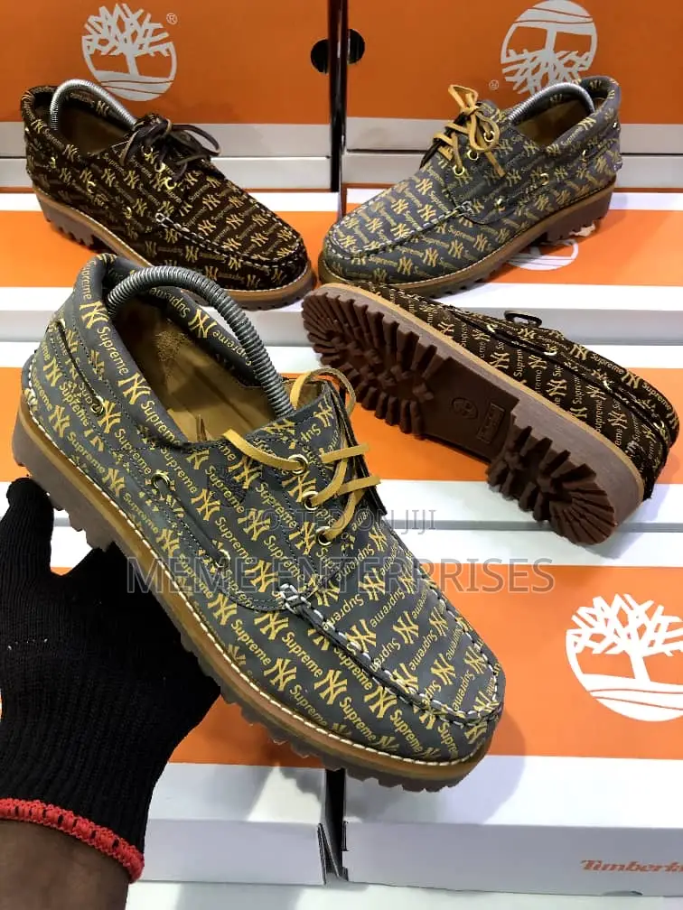 Timberland Laced Shoe: 