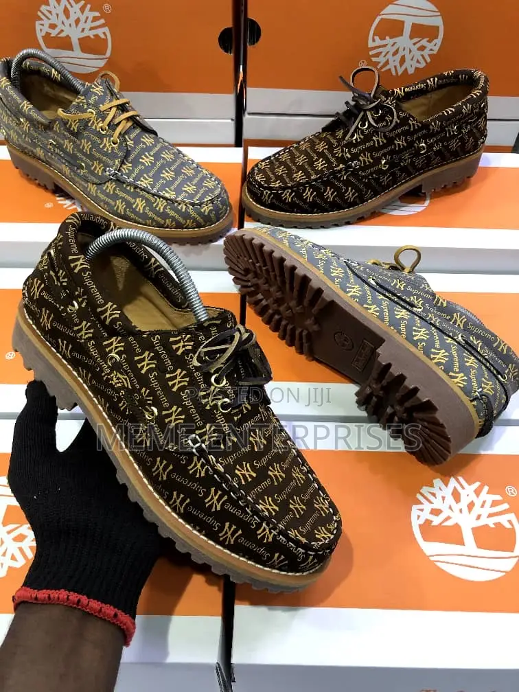 Timberland Laced Shoe: 
