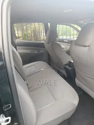 Toyota Tacoma Double Cab 4x2 PreRunner 2.7L 4-Cyl. 4-Speed Automatic