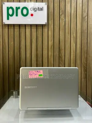 Laptop Samsung NP740U3E 8GB Intel Core i5 SSD 500GB