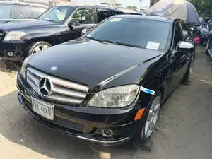Mercedes-Benz C300 Luxury 4Matic Sedan AWD (3.0L 6cyl 7A) 2010 Black