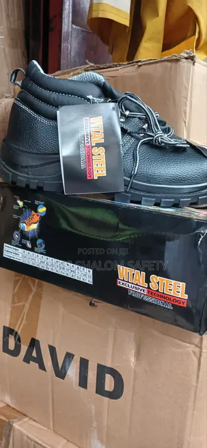 Vital Steel Safety Boot