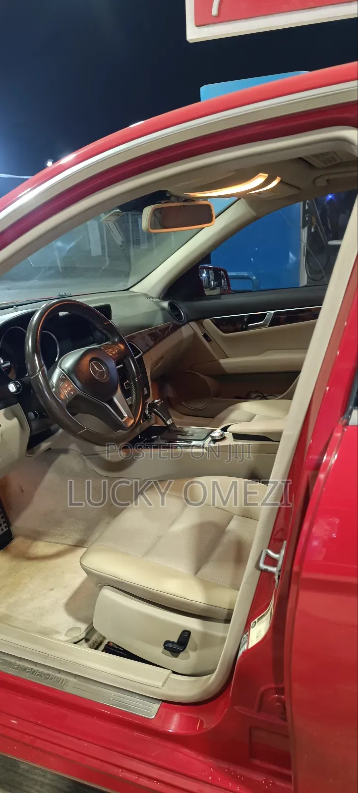 Mercedes-Benz C250 2013 Red