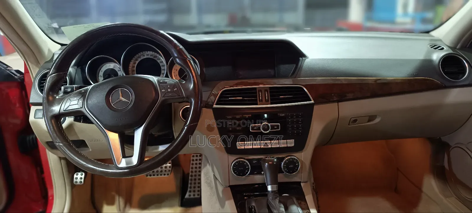 Mercedes-Benz C250 2013 Red