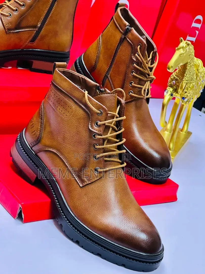 Beown Boot : ;