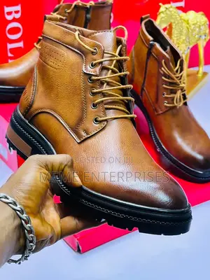 Beown Boot : ;