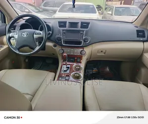 Toyota RAV4 2.5 Limited 4x4 2010 White