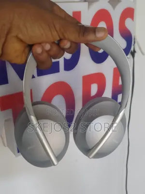 Bose Noise Cancelling Headphone 700
