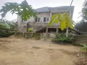 Four Bedroom Duplex (Newly Built). Fully Fenced