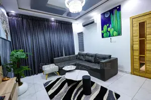 Spacious 4 Bedroom Shortlet
