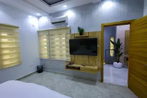 Spacious 4 Bedroom Shortlet