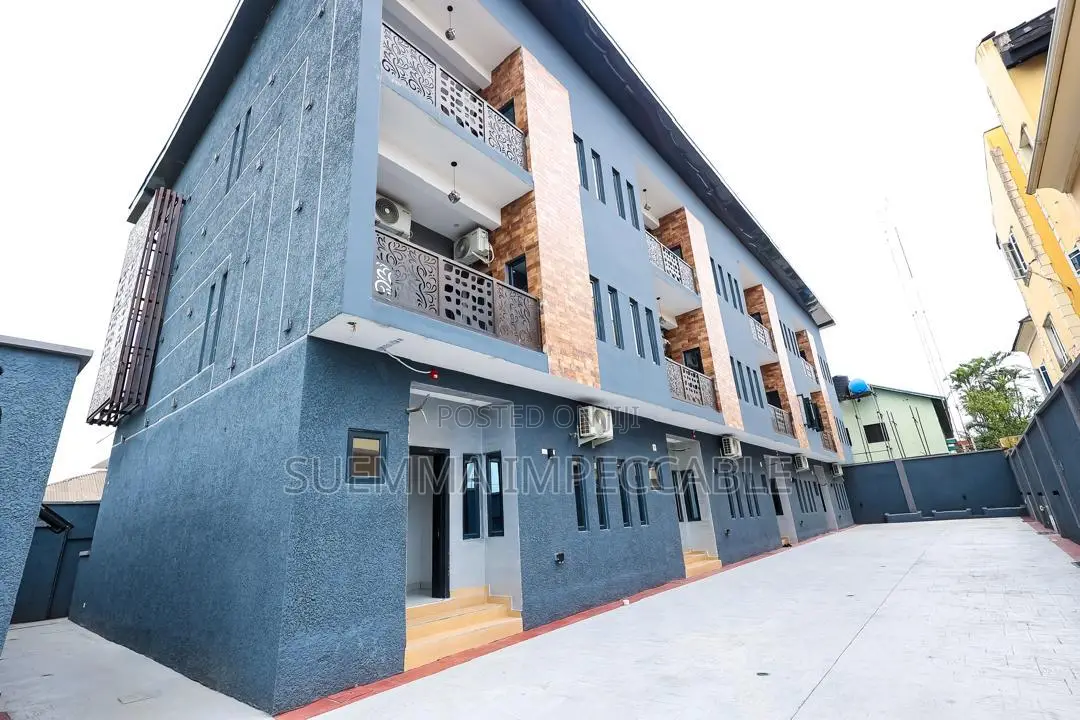 Spacious 4 Bedroom Shortlet