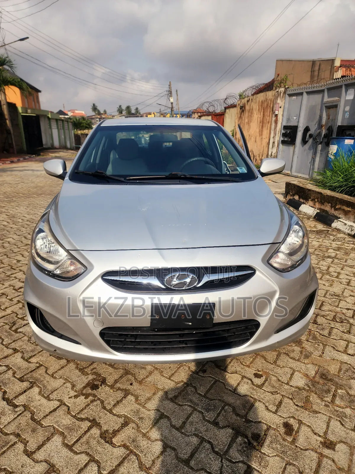 Hyundai Accent 2012 Silver