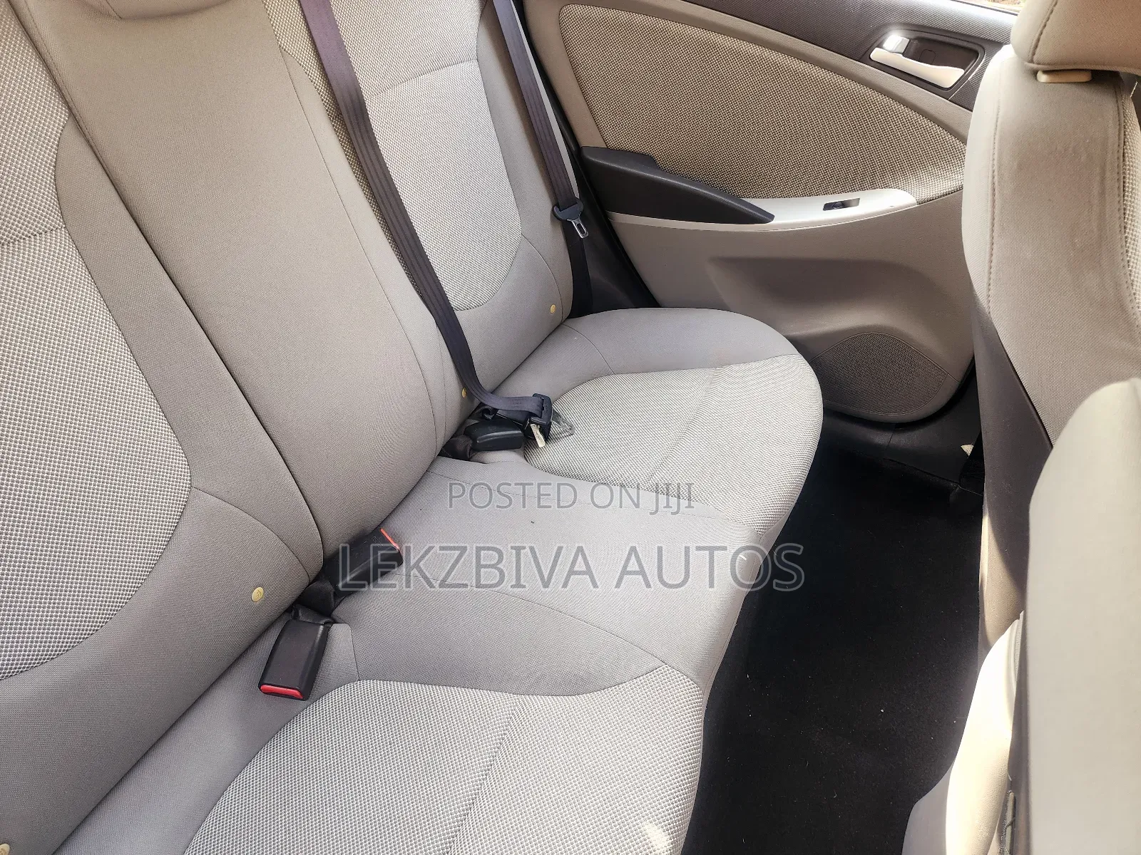Hyundai Accent 2012 Silver