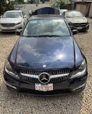 Mercedes-Benz C300 Sport 4Matic Sedan AWD (3.0L 6cyl 7A) 2012 Blue