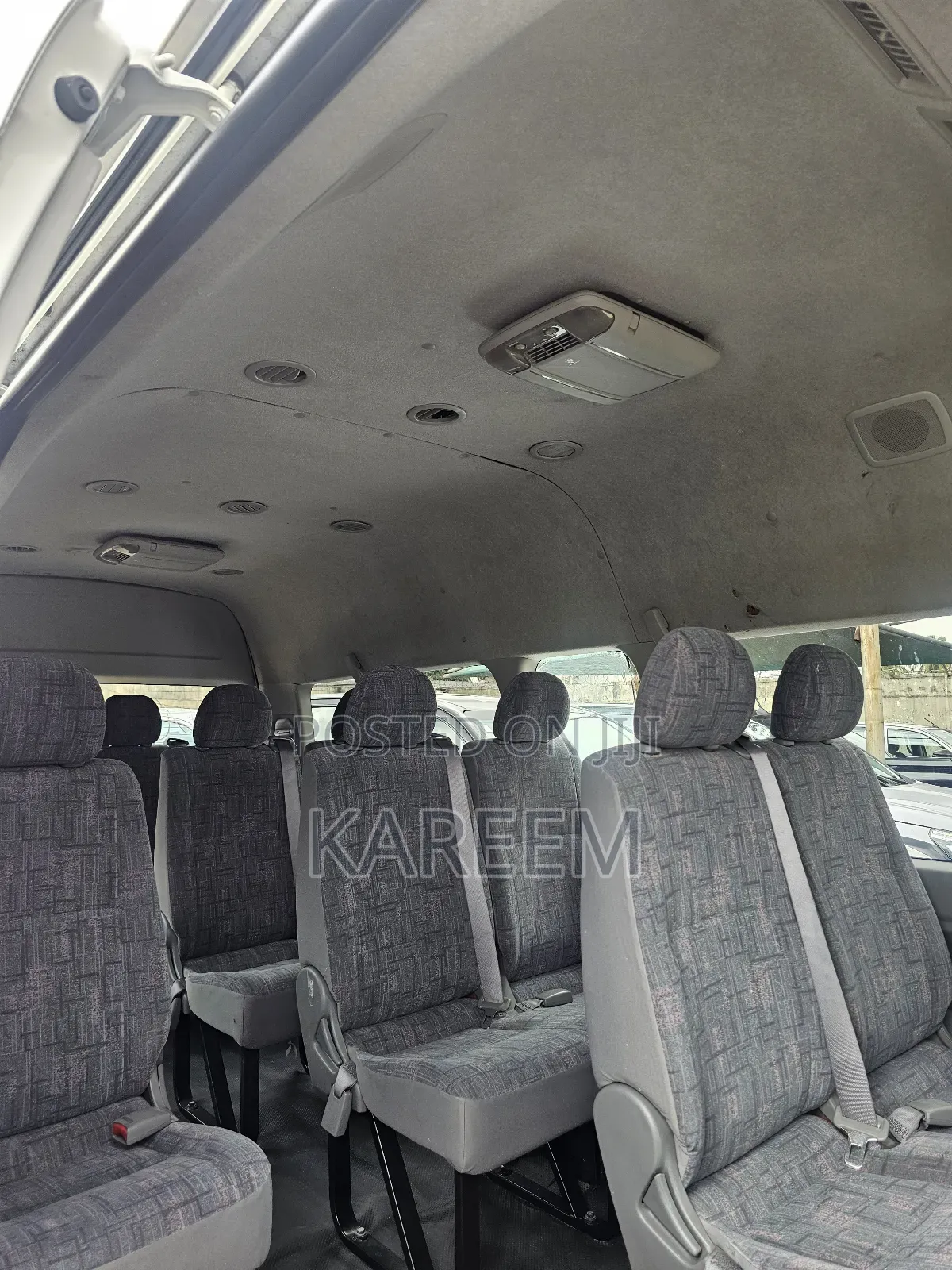 Toyota HiAce 2014 White