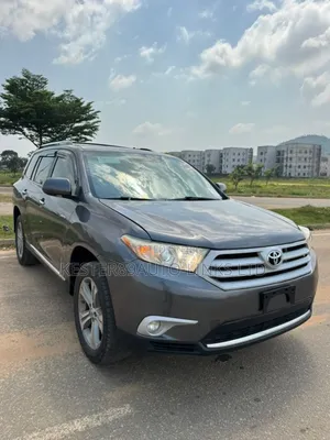 Toyota Highlander Limited 2012 Gray
