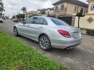 Mercedes-Benz C300 Luxury 4matic Sedan AWD (2.0L 4cyl 7A) 2017 Silver