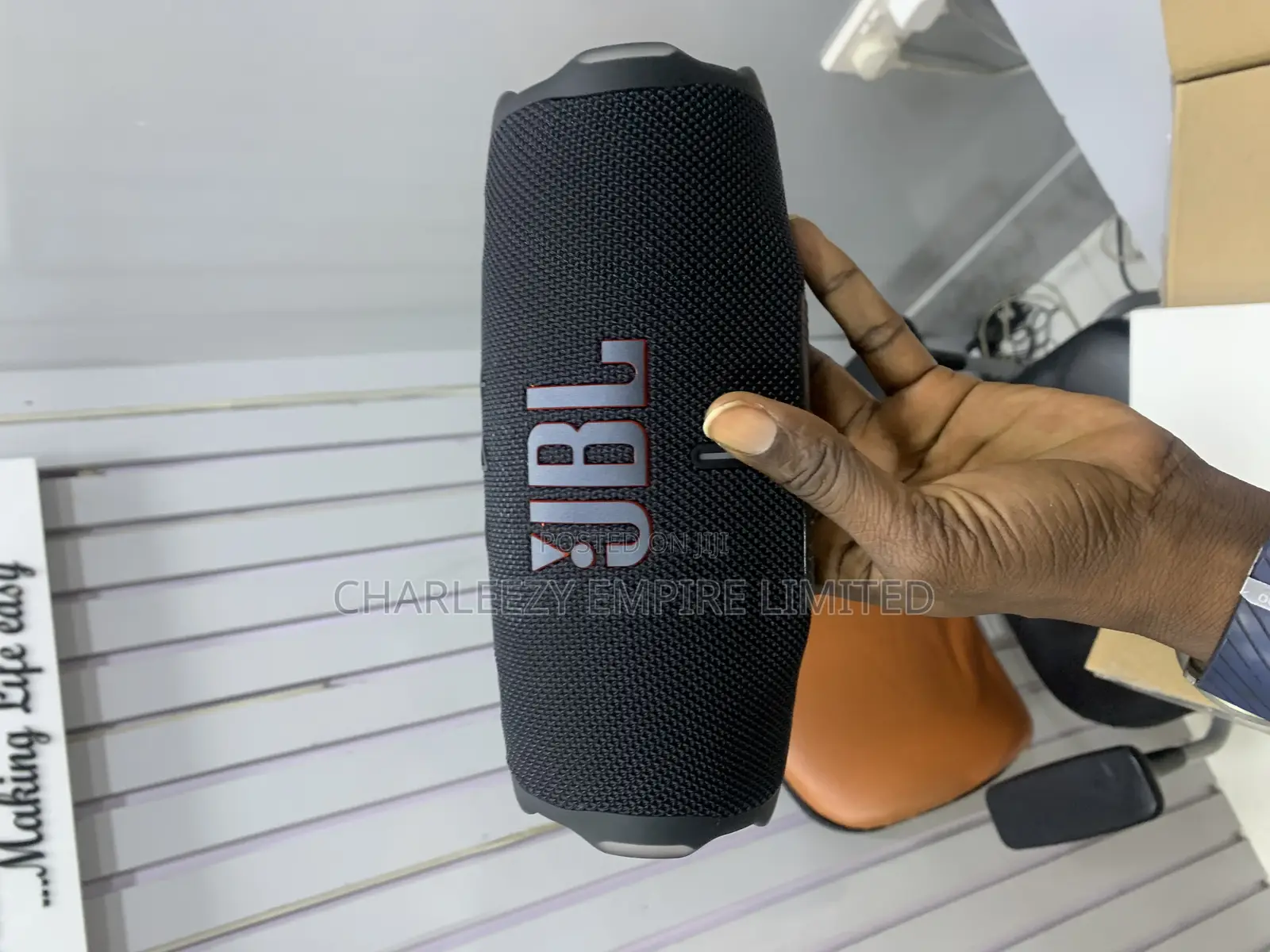 JBL Charge 6