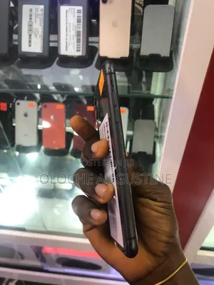 New Apple iPhone 11 128 GB Black