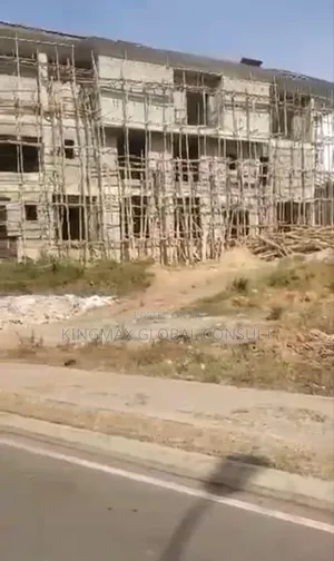 *Distress Sale Wuye*
Flat Land Measuring Approximately 1389sqm