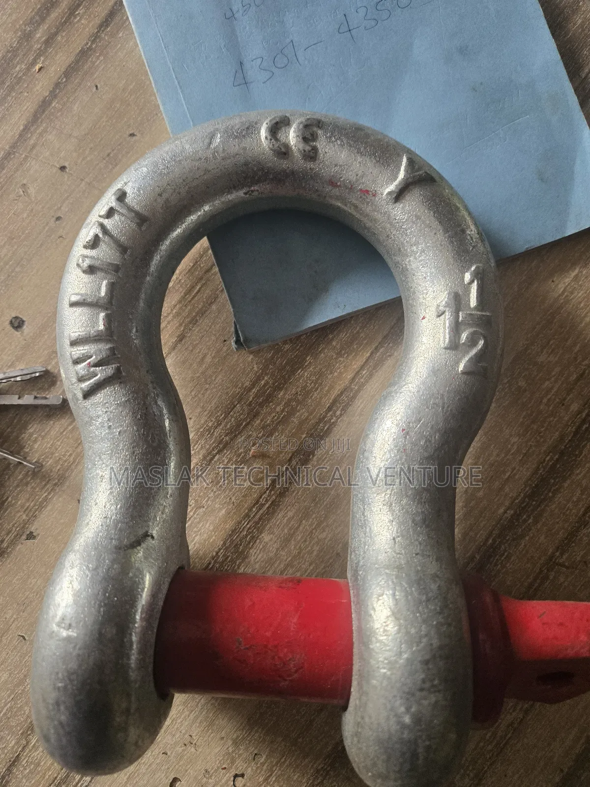 17ton Bow Shackle