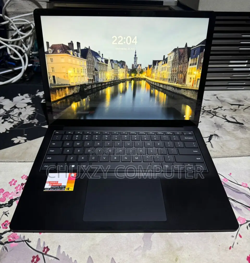 New Laptop Microsoft Surface Laptop 5 32GB Intel Core I7 SSD 512GB