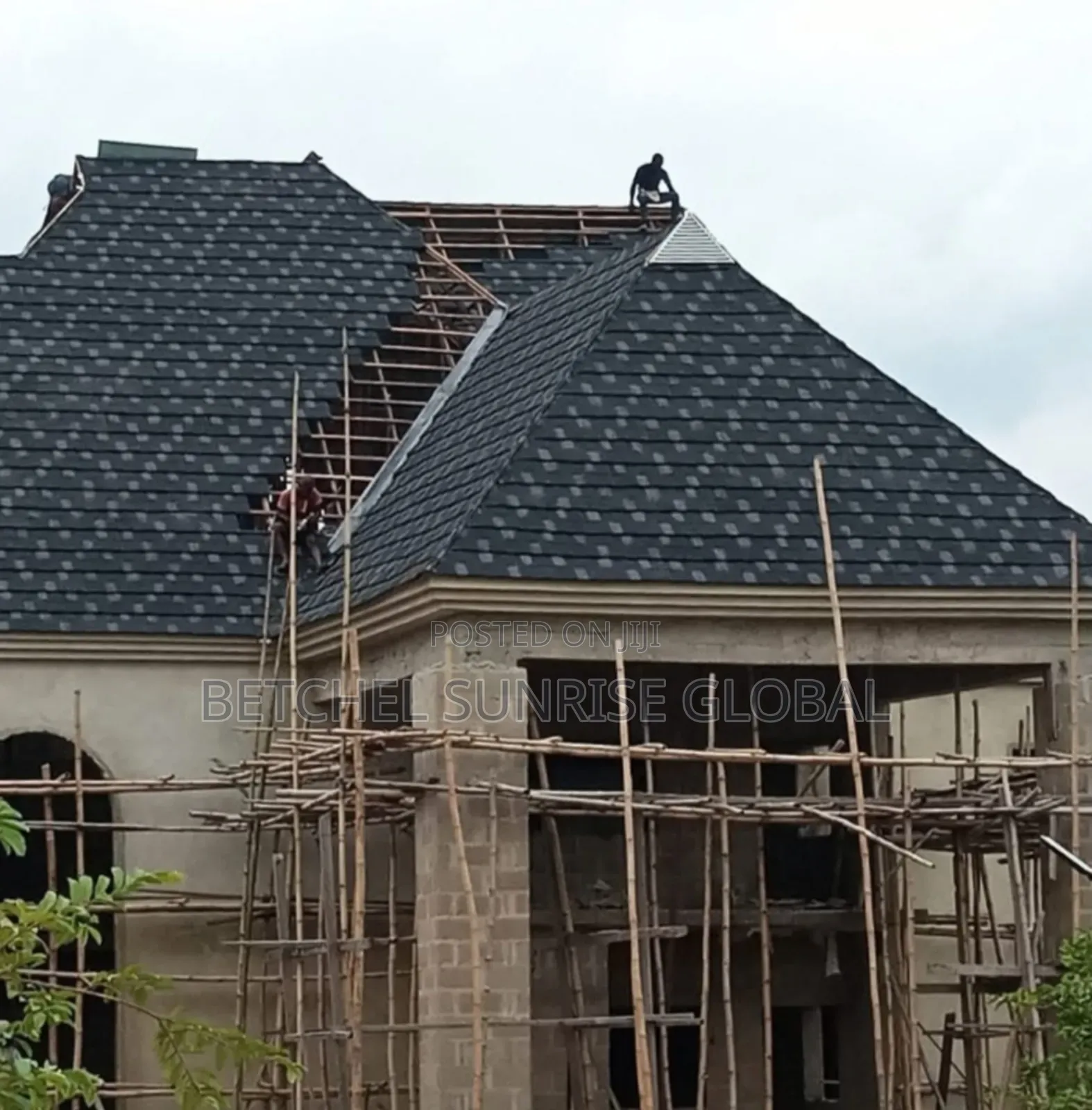 Shingles Black Installation