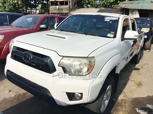 Toyota Tacoma Access Cab V6 2012 White